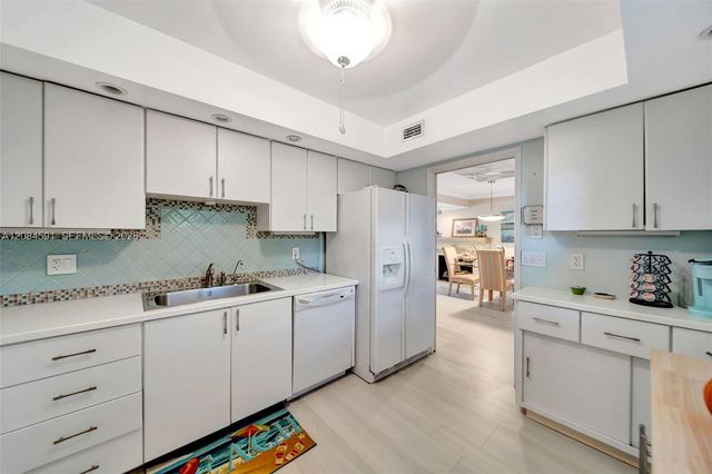 3980 Oaks Clubhouse Drive 409, Pompano Beach, FL 33069