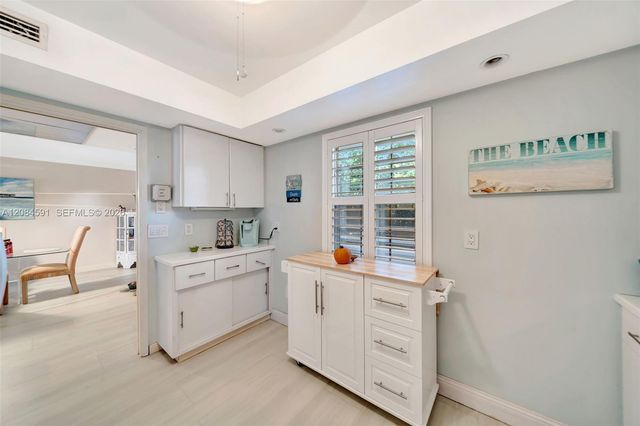 3980 Oaks Clubhouse Drive 409, Pompano Beach, FL 33069
