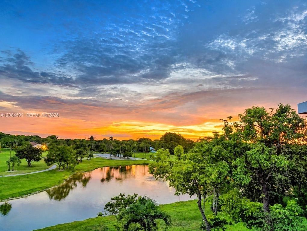 3980 Oaks Clubhouse Drive 409, Pompano Beach, FL 33069