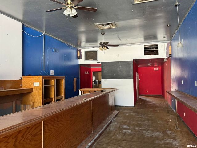 1811 2ND Avenue, Rock Island, IL 61201