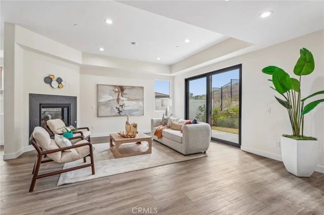 677 Castlehill, Walnut, CA 91789