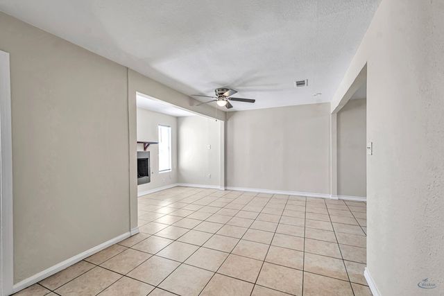 305 E Cuthbert Ave, Midland, TX 79701