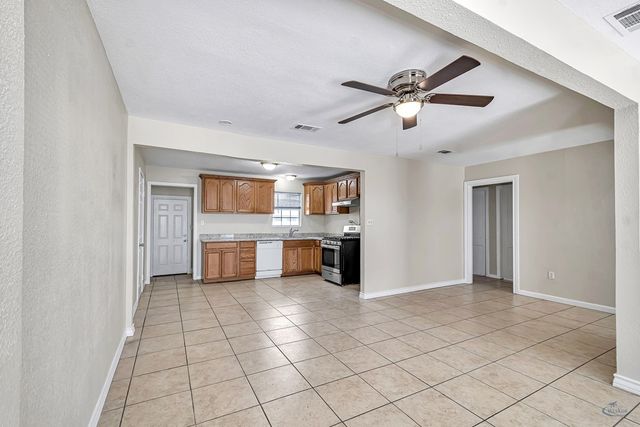 305 E Cuthbert Ave, Midland, TX 79701