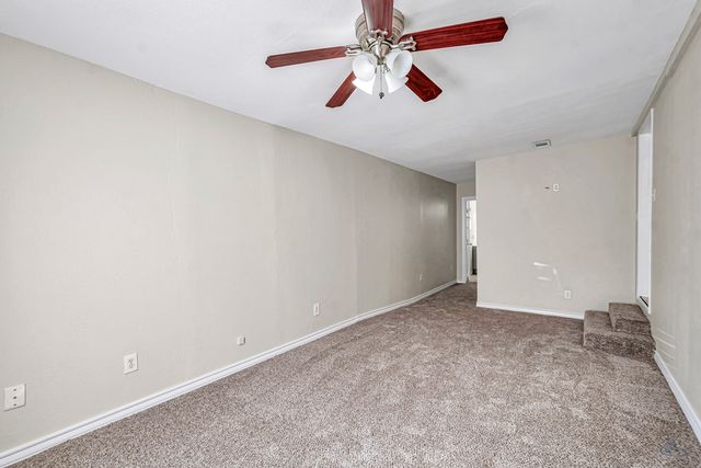 305 E Cuthbert Ave, Midland, TX 79701