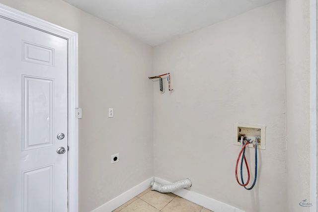 305 E Cuthbert Ave, Midland, TX 79701