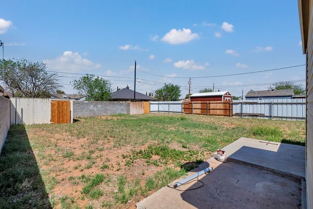 305 E Cuthbert Ave, Midland, TX 79701