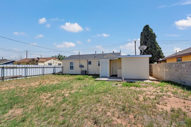 305 E Cuthbert Ave, Midland, TX 79701