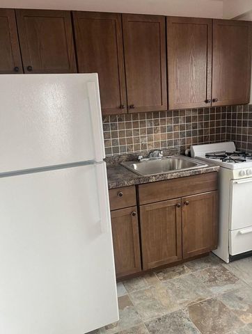 2620 W Berwyn Avenue 503, Chicago, IL 60625