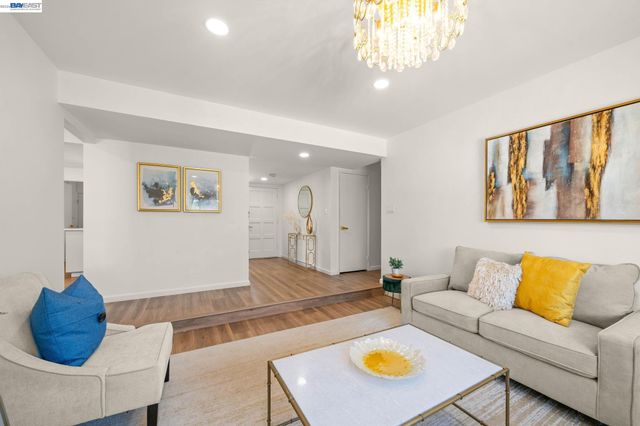 35290 Farnham Dr, Newark, CA 94560