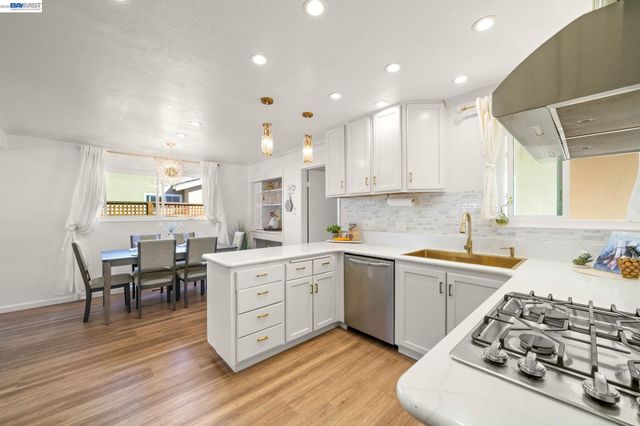 35290 Farnham Dr, Newark, CA 94560