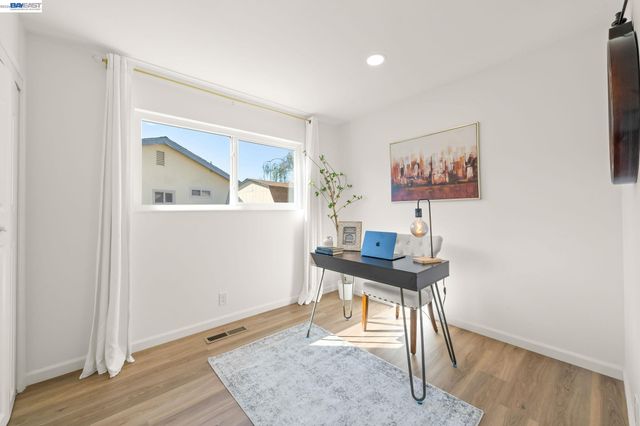 35290 Farnham Dr, Newark, CA 94560