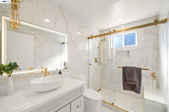 35290 Farnham Dr, Newark, CA 94560