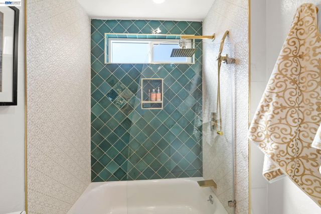 35290 Farnham Dr, Newark, CA 94560