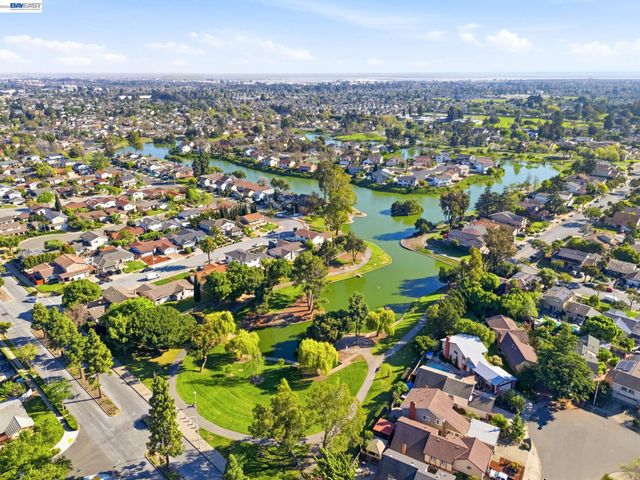 35290 Farnham Dr, Newark, CA 94560