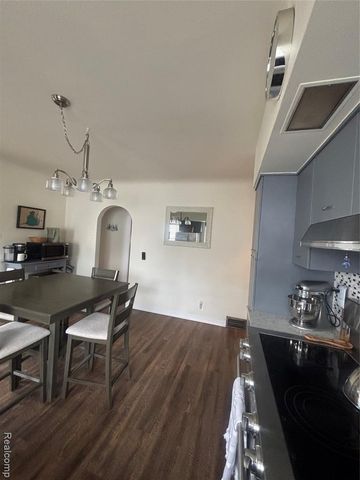 38850 Pardee Street, Harrison Twp, MI 48045