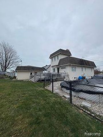 38850 Pardee Street, Harrison Twp, MI 48045