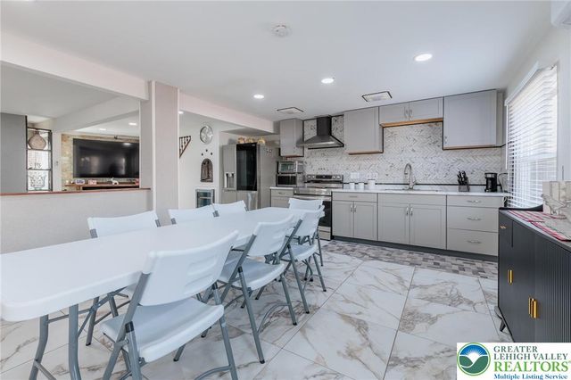 38 Water Street, Wind Gap Boro, PA 18091