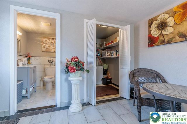 38 Water Street, Wind Gap Boro, PA 18091