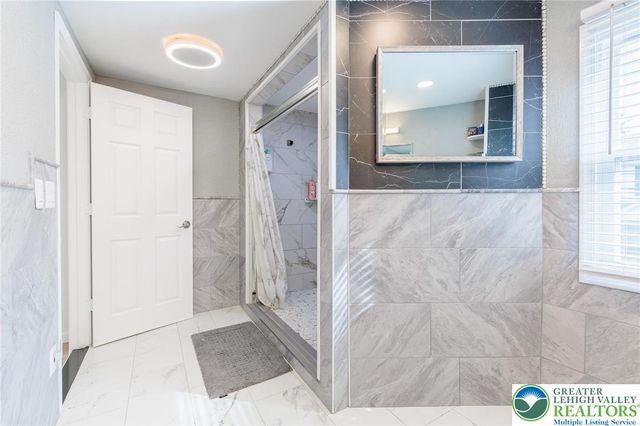 38 Water Street, Wind Gap Boro, PA 18091