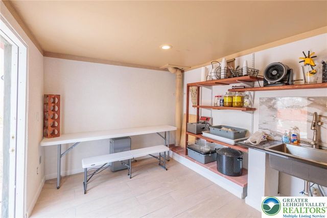 38 Water Street, Wind Gap Boro, PA 18091