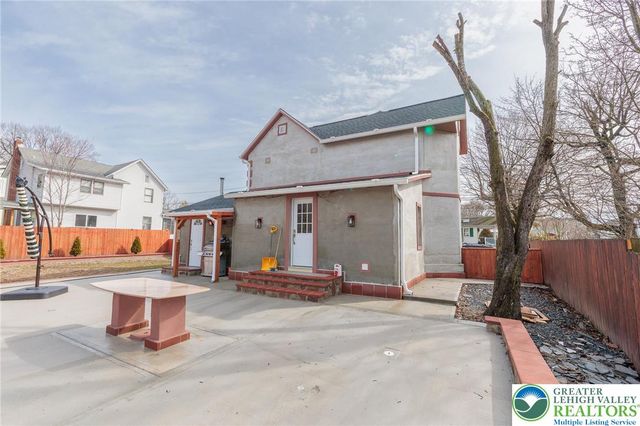 38 Water Street, Wind Gap Boro, PA 18091