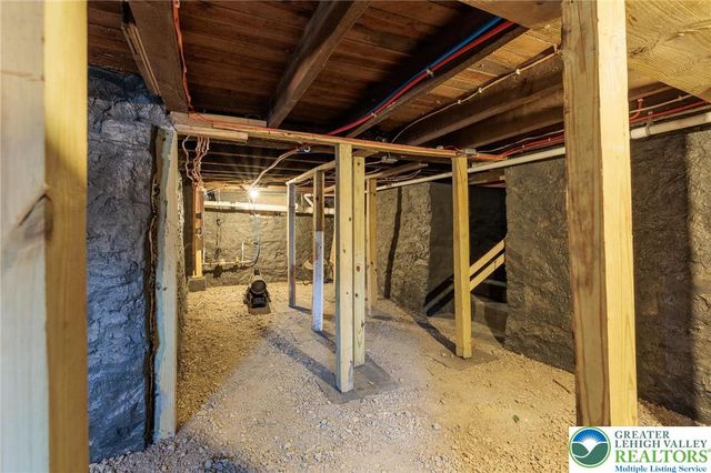 38 Water Street, Wind Gap Boro, PA 18091