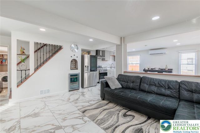 38 Water Street, Wind Gap Boro, PA 18091