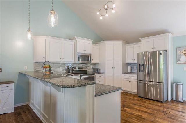 1309 Regency Drive, Kearney, MO 64060