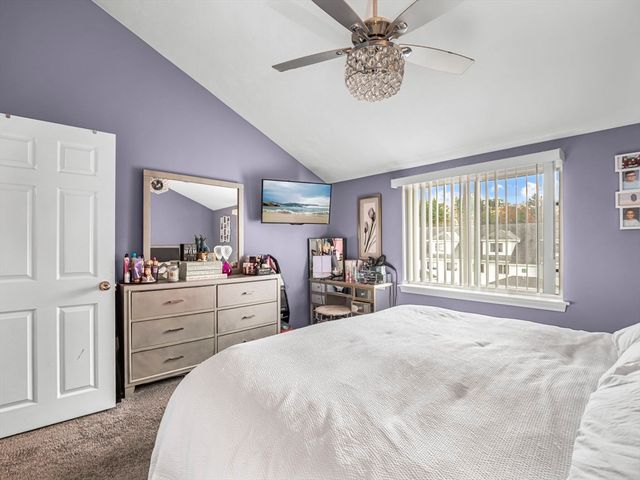 360 Littleton Rd D4, Chelmsford, MA 01824