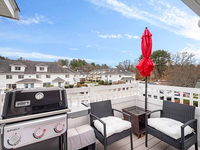 360 Littleton Rd D4, Chelmsford, MA 01824