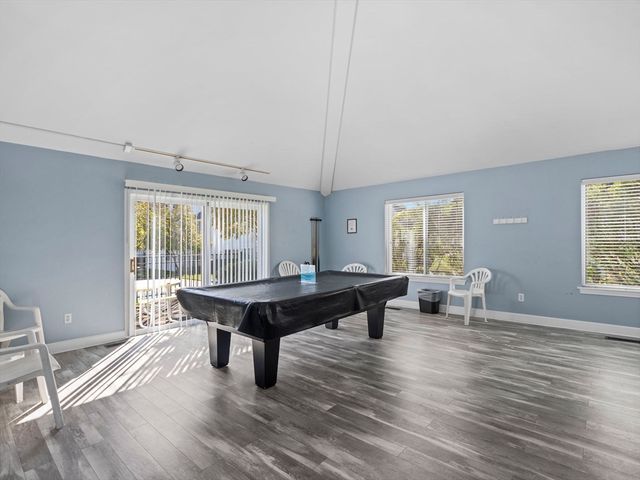 360 Littleton Rd D4, Chelmsford, MA 01824