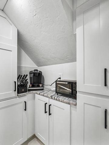 360 Littleton Rd D4, Chelmsford, MA 01824