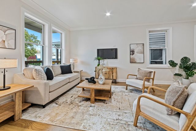 1622 N Spaulding Avenue, Chicago, IL 60647