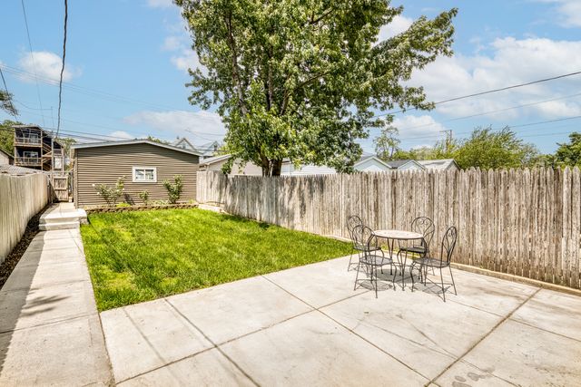 1622 N Spaulding Avenue, Chicago, IL 60647