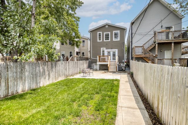 1622 N Spaulding Avenue, Chicago, IL 60647