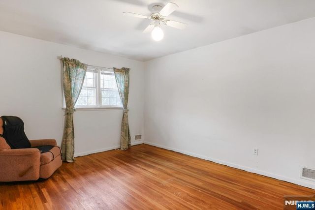 52 Deer Trail Road, Hillsdale, NJ 07642