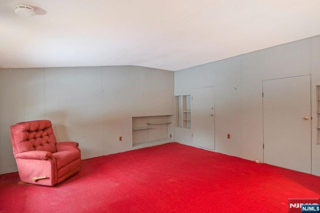 52 Deer Trail Road, Hillsdale, NJ 07642