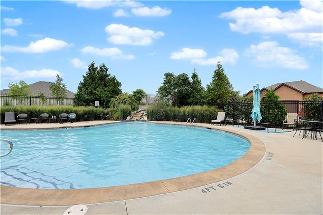 13020 W 174th Place, Overland Park, KS 66221