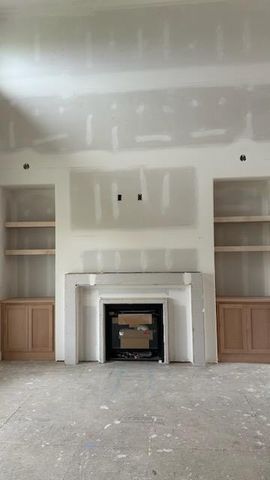 13020 W 174th Place, Overland Park, KS 66221