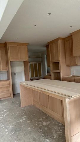 13020 W 174th Place, Overland Park, KS 66221