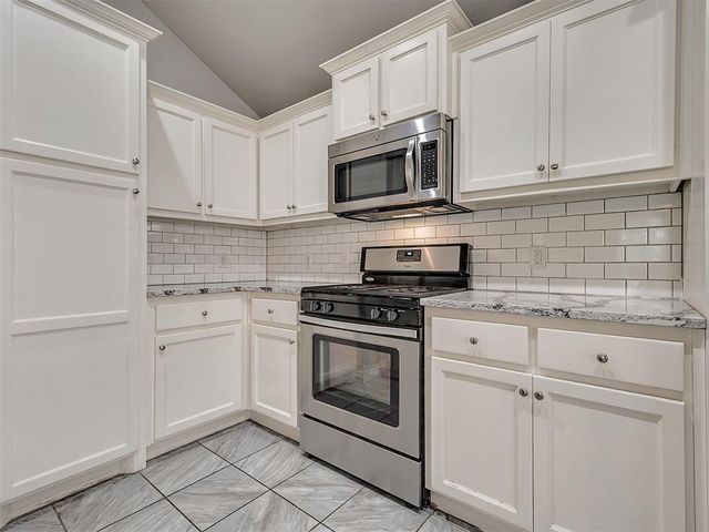 3304 Eaglerock Lane, Norman, OK 73069