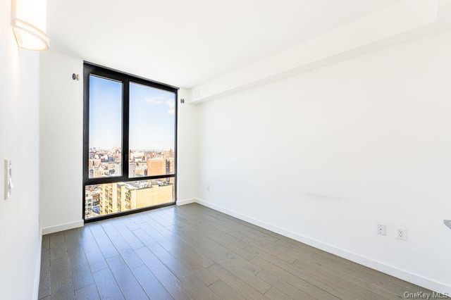 8808 Justice Avenue 17J, Elmhurst, NY 11373