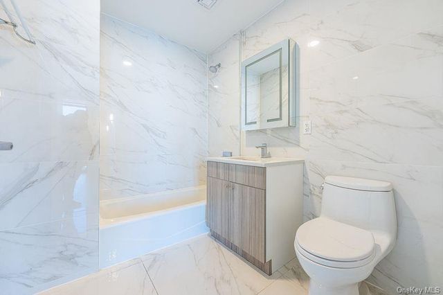 8808 Justice Avenue 17J, Elmhurst, NY 11373