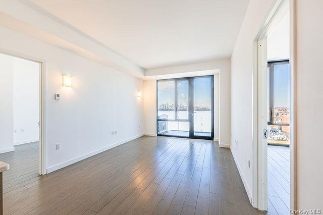 8808 Justice Avenue 17J, Elmhurst, NY 11373