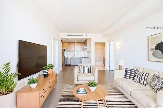 8808 Justice Avenue 17J, Elmhurst, NY 11373