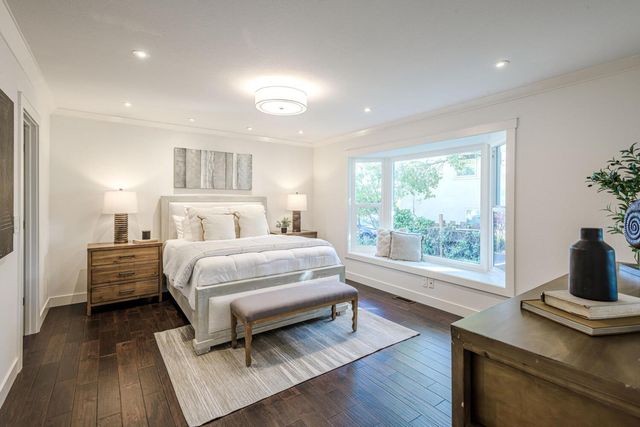 39 Victoria Road, Burlingame, CA 94010