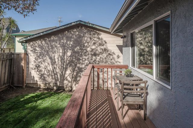 39 Victoria Road, Burlingame, CA 94010