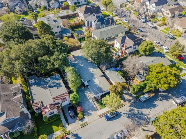 39 Victoria Road, Burlingame, CA 94010