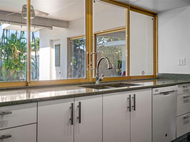 3610 N 53rd Avenue, Hollywood, FL 33021