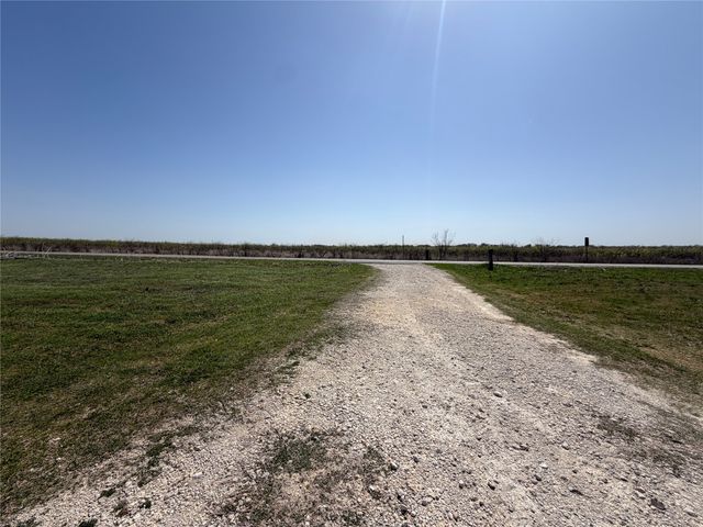 4712 County Road 913, Joshua, TX 76058
